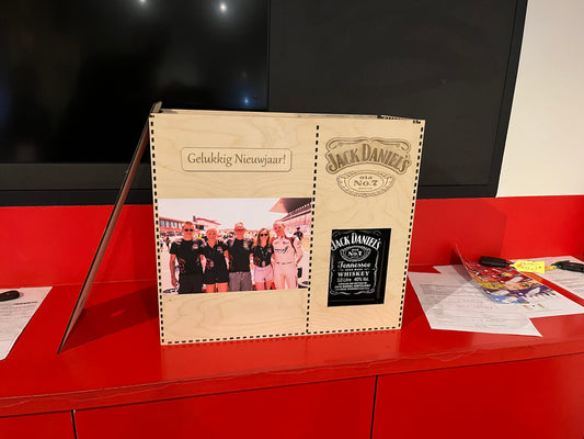 🇧🇪 Une autre boîte pour l'alcool, cette fois pour une bouteille de 3 litres